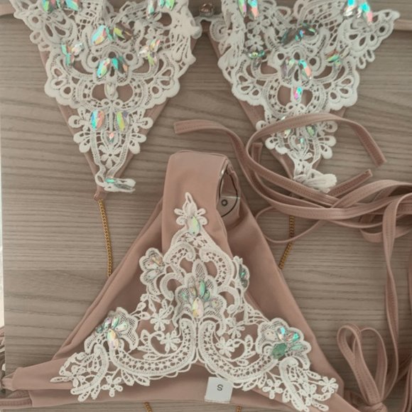 NWOT Gorgeous Jeweled Nude Lace Bikini - Picture 6 of 8